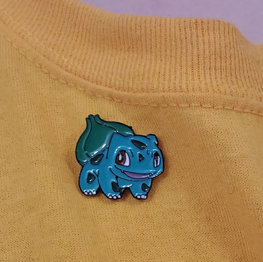Bulbasaur enamel pin